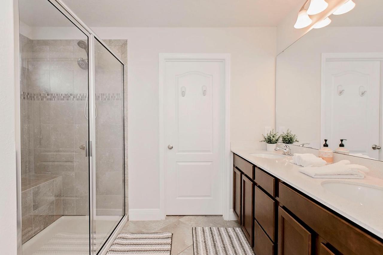 Spacious 4 bedroom home in Sanford/Orlando! Exterior foto